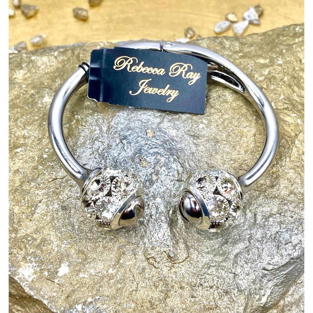 Chunky Statement Bangle Bracelet: Silver
